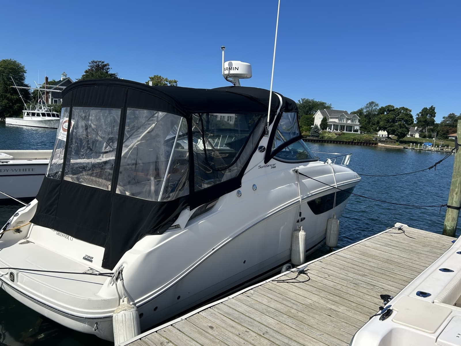 2015 Sea Ray 280 Sundancer - Photo 2