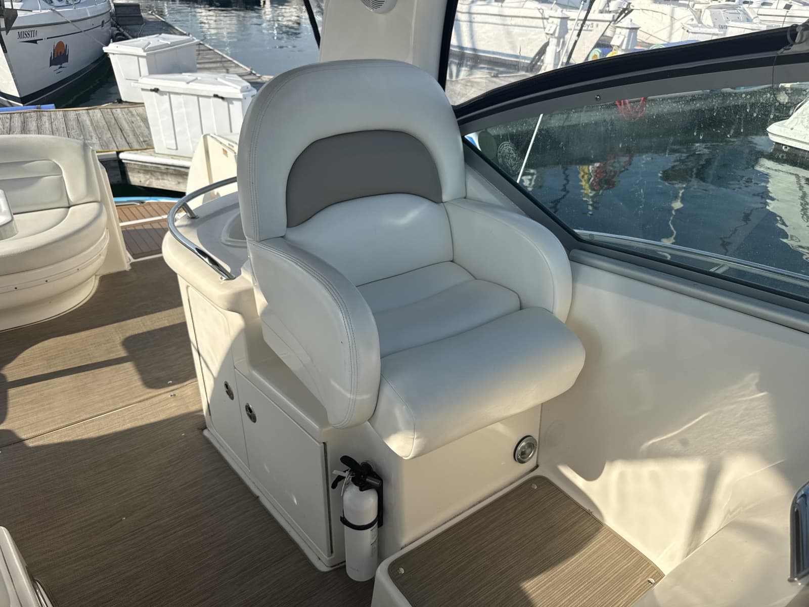 2003 Sea Ray 340 Sundancer - Photo 11