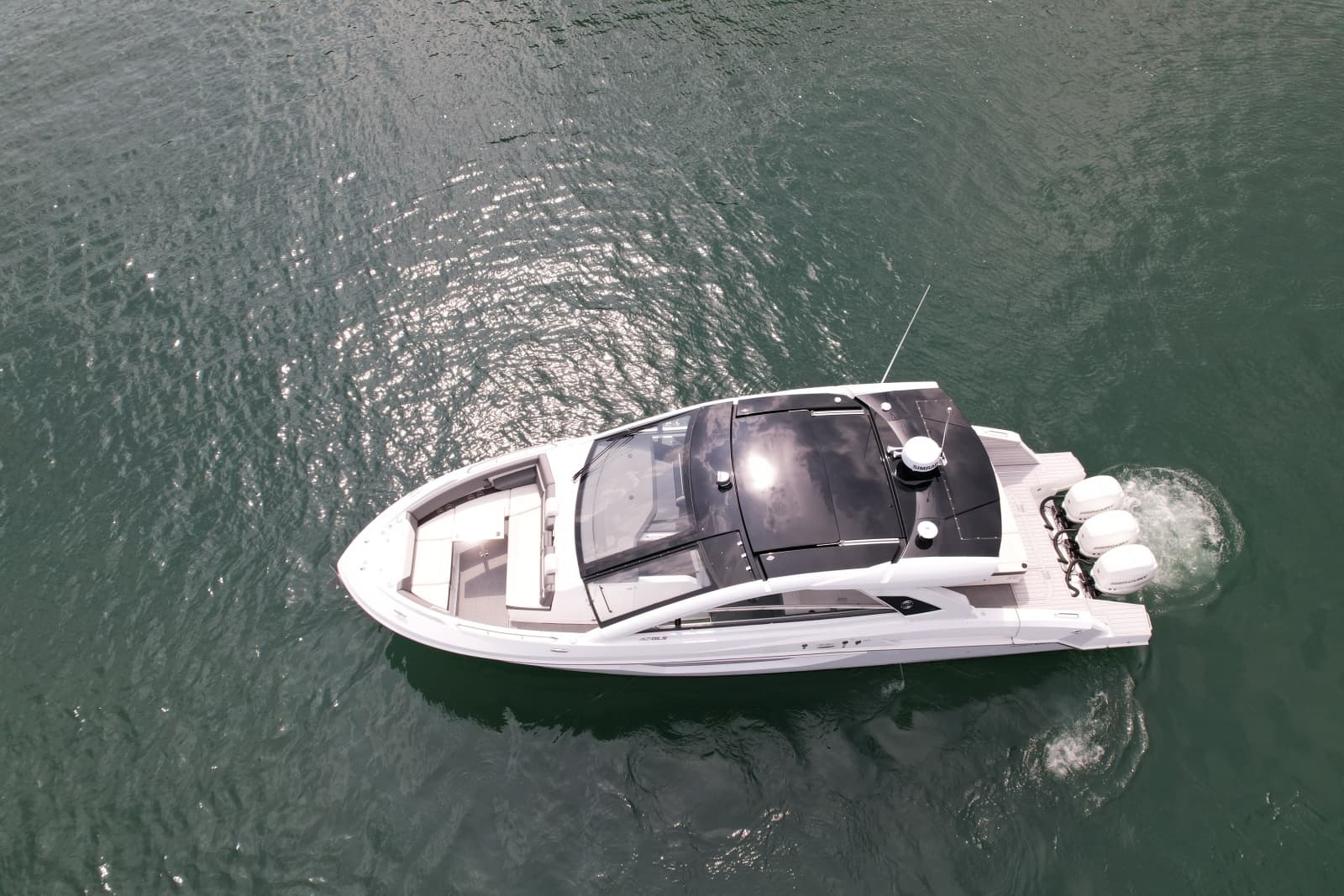 2021 Cruisers Yachts 42 GLS OB - Photo 7