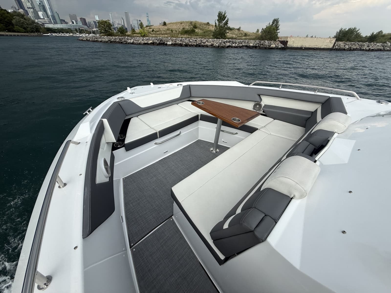 2021 Cruisers Yachts 42 GLS OB - Photo 25