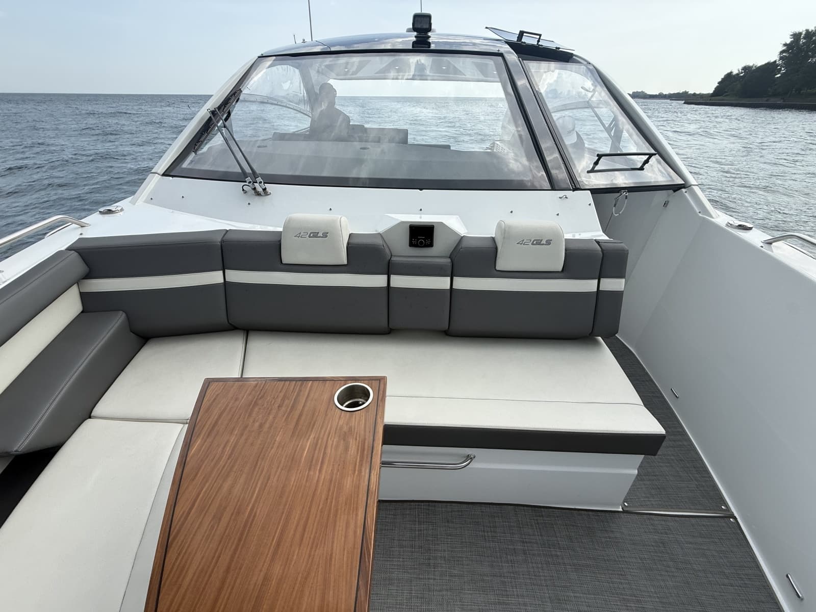 2021 Cruisers Yachts 42 GLS OB - Photo 26