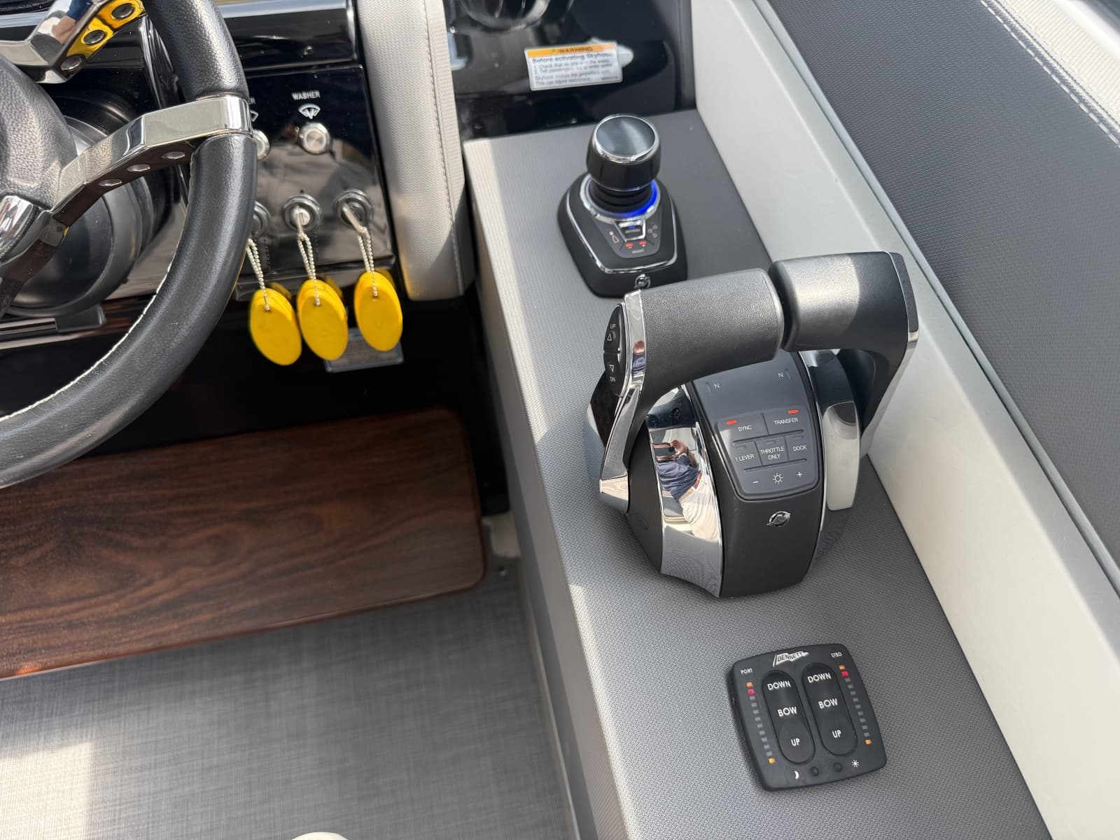 2021 Cruisers Yachts 42 GLS OB - Photo 22
