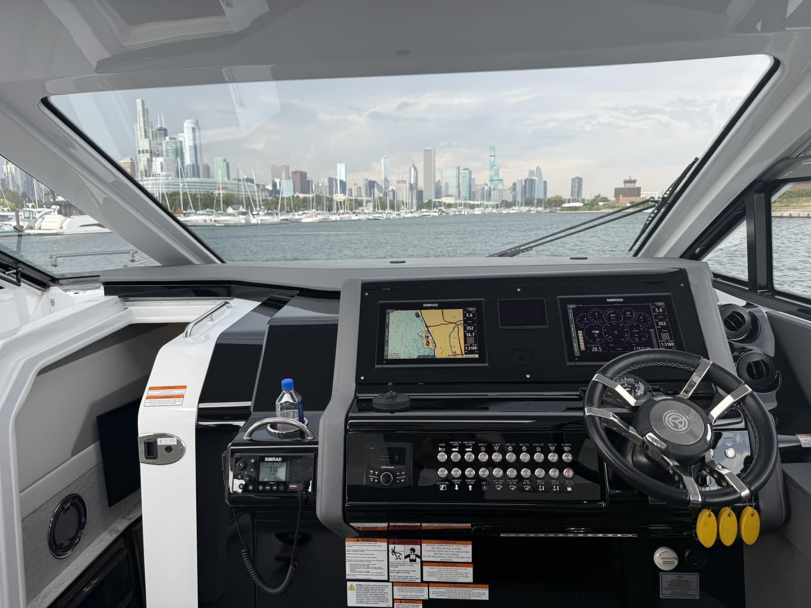 2021 Cruisers Yachts 42 GLS OB - Photo 19