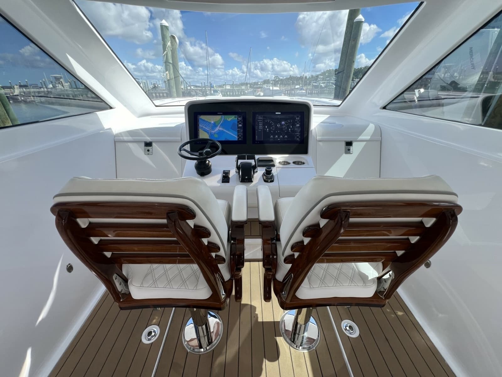 2023 Queens Yachts Custom Smith - Photo 27