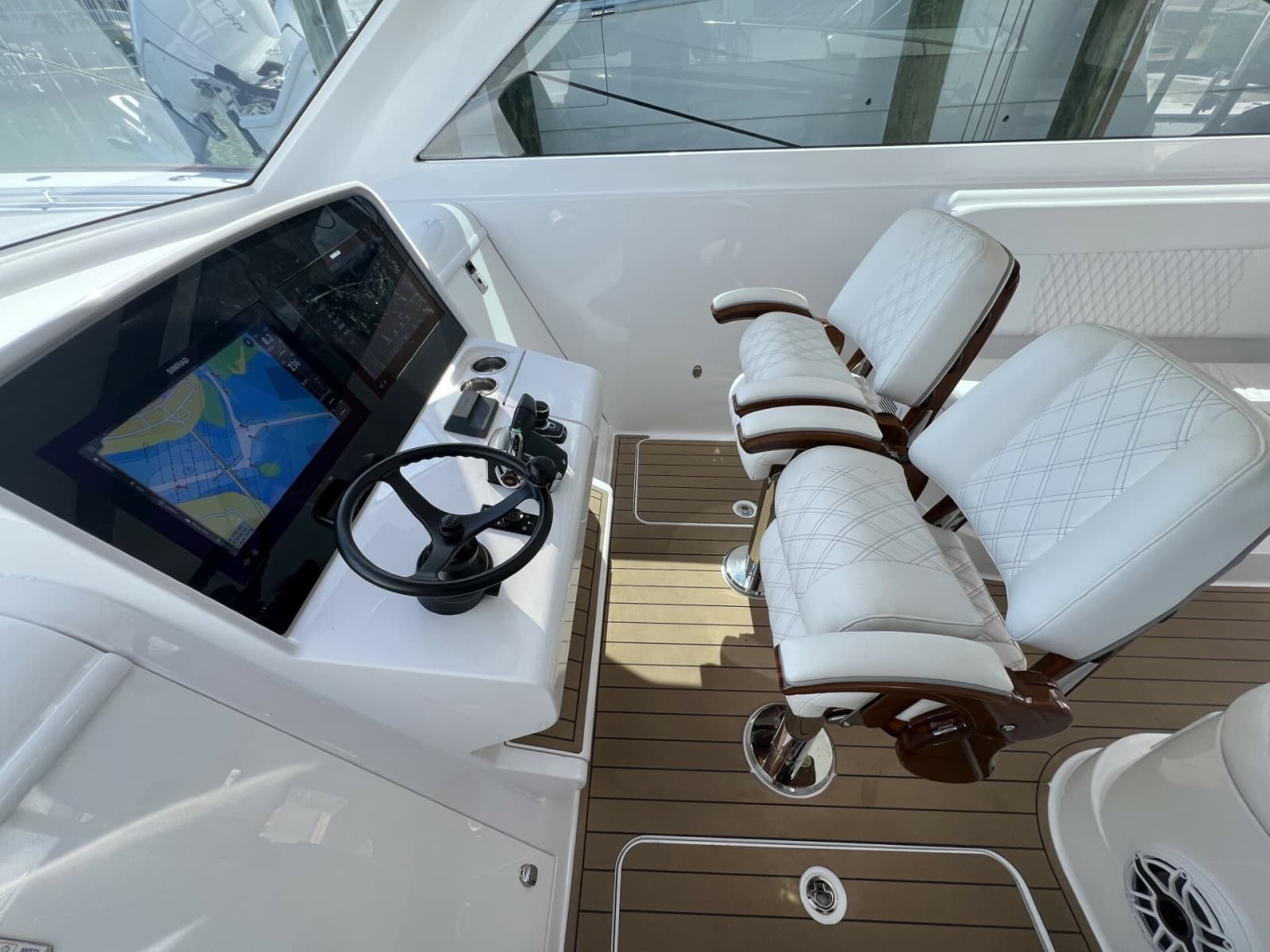 2023 Queens Yachts Custom Smith - Photo 33