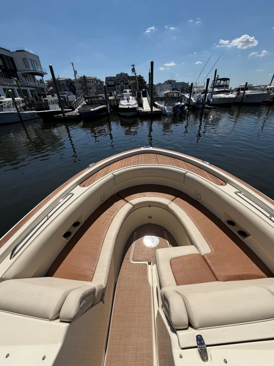 2018 Chris-Craft Calypso 30 - Photo 15