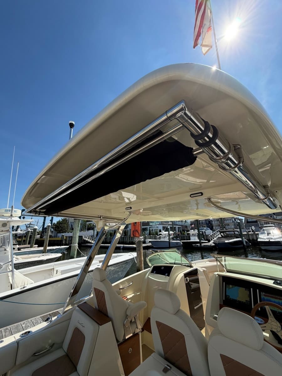 2018 Chris-Craft Calypso 30 - Photo 17