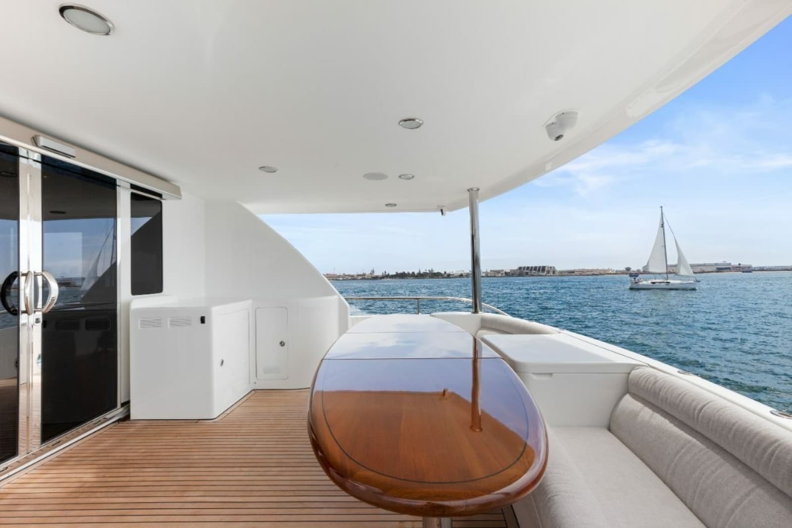 2009 Ocean Alexander 74 Flybridge - Photo 43
