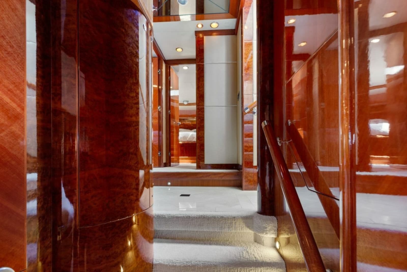 2009 Ocean Alexander 74 Flybridge - Photo 18