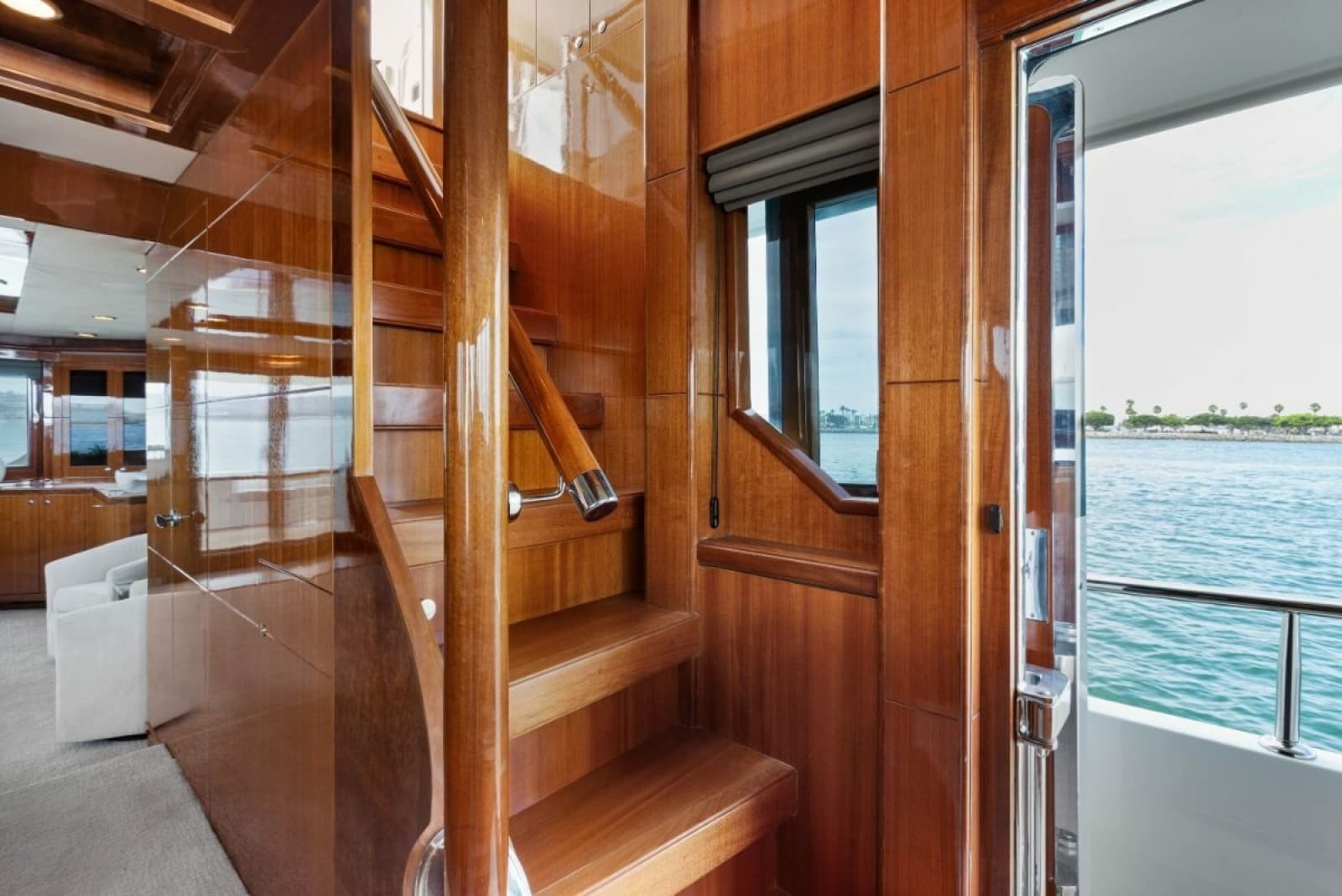 2009 Ocean Alexander 74 Flybridge - Photo 25