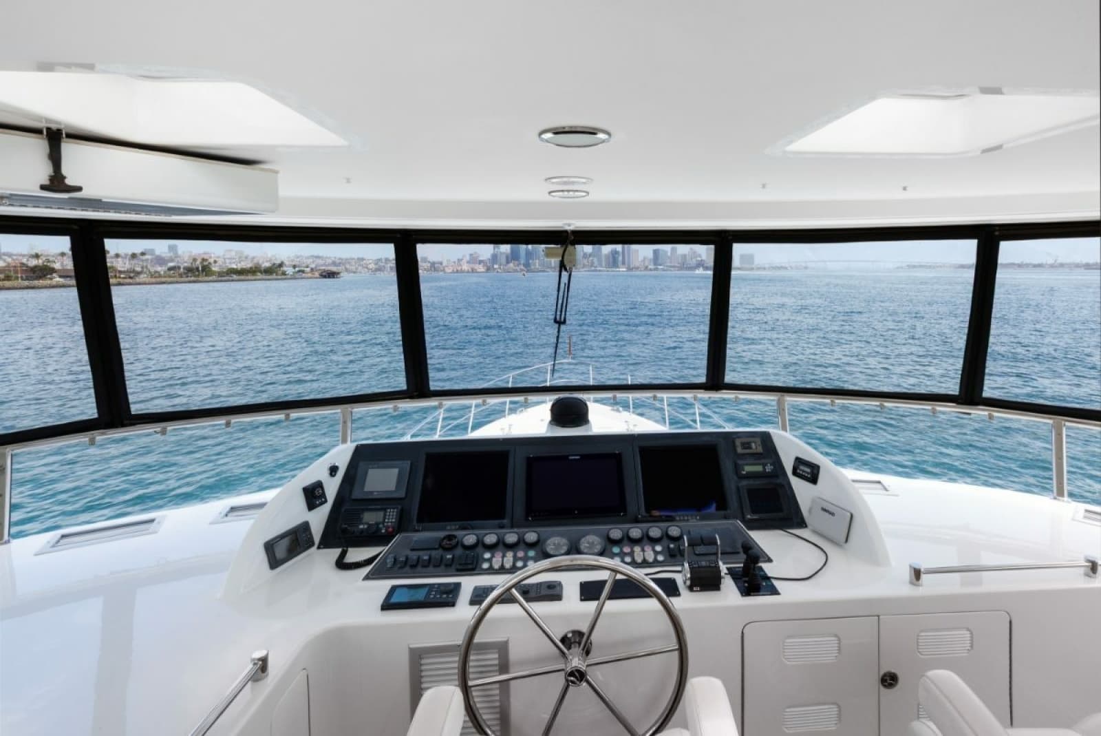 2009 Ocean Alexander 74 Flybridge - Photo 35