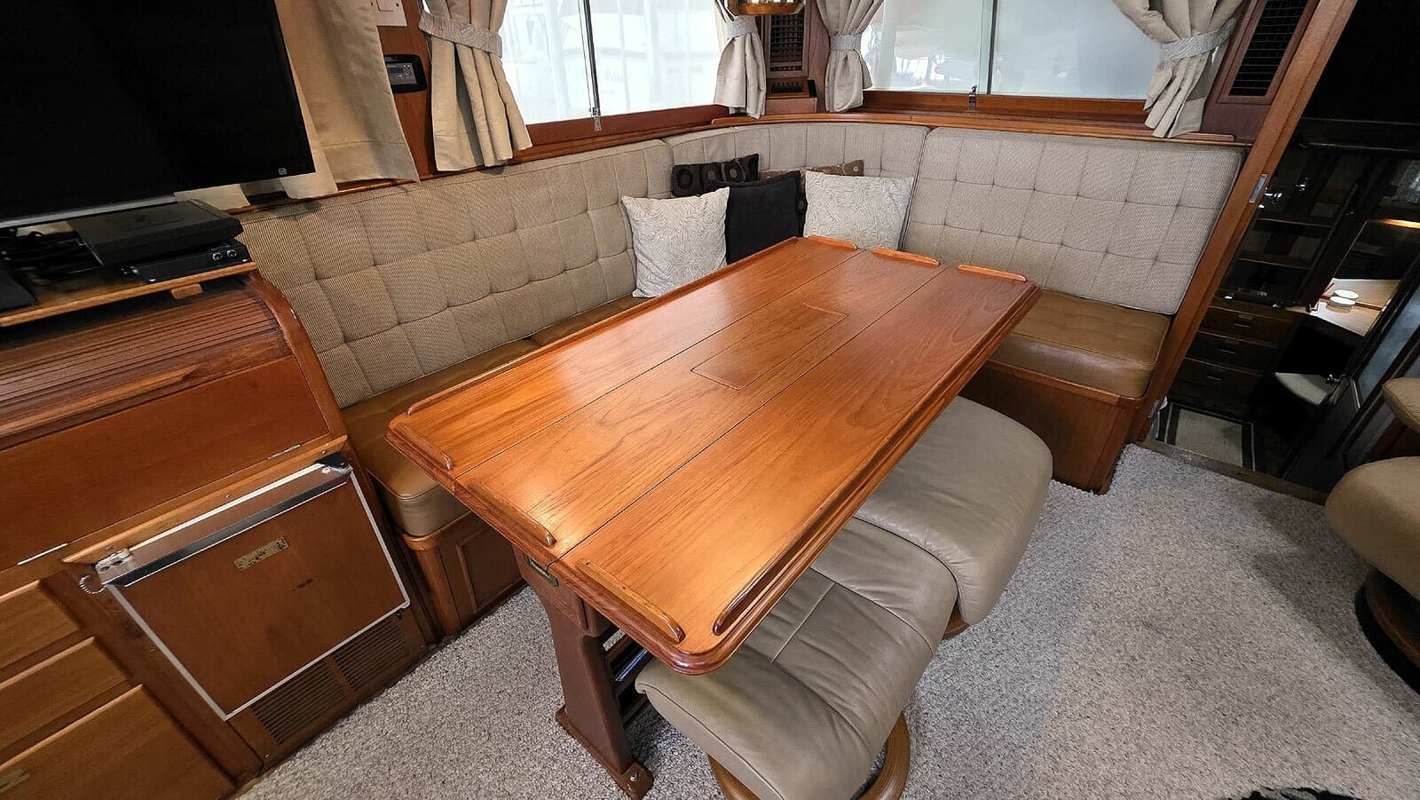 1988 Grand Banks 46 Classic - Photo 12
