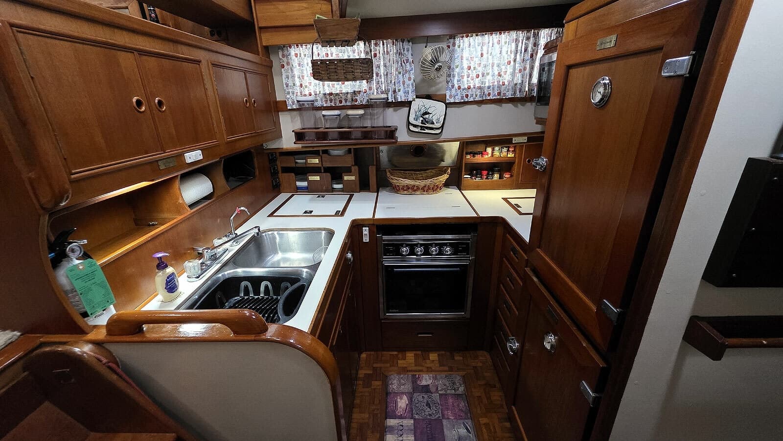1988 Grand Banks 46 Classic - Photo 17