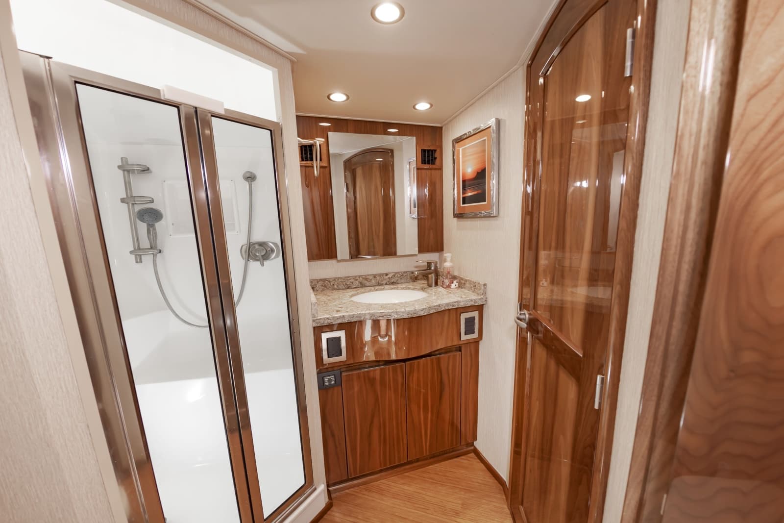 2018 Viking Sport Tower - Photo 40