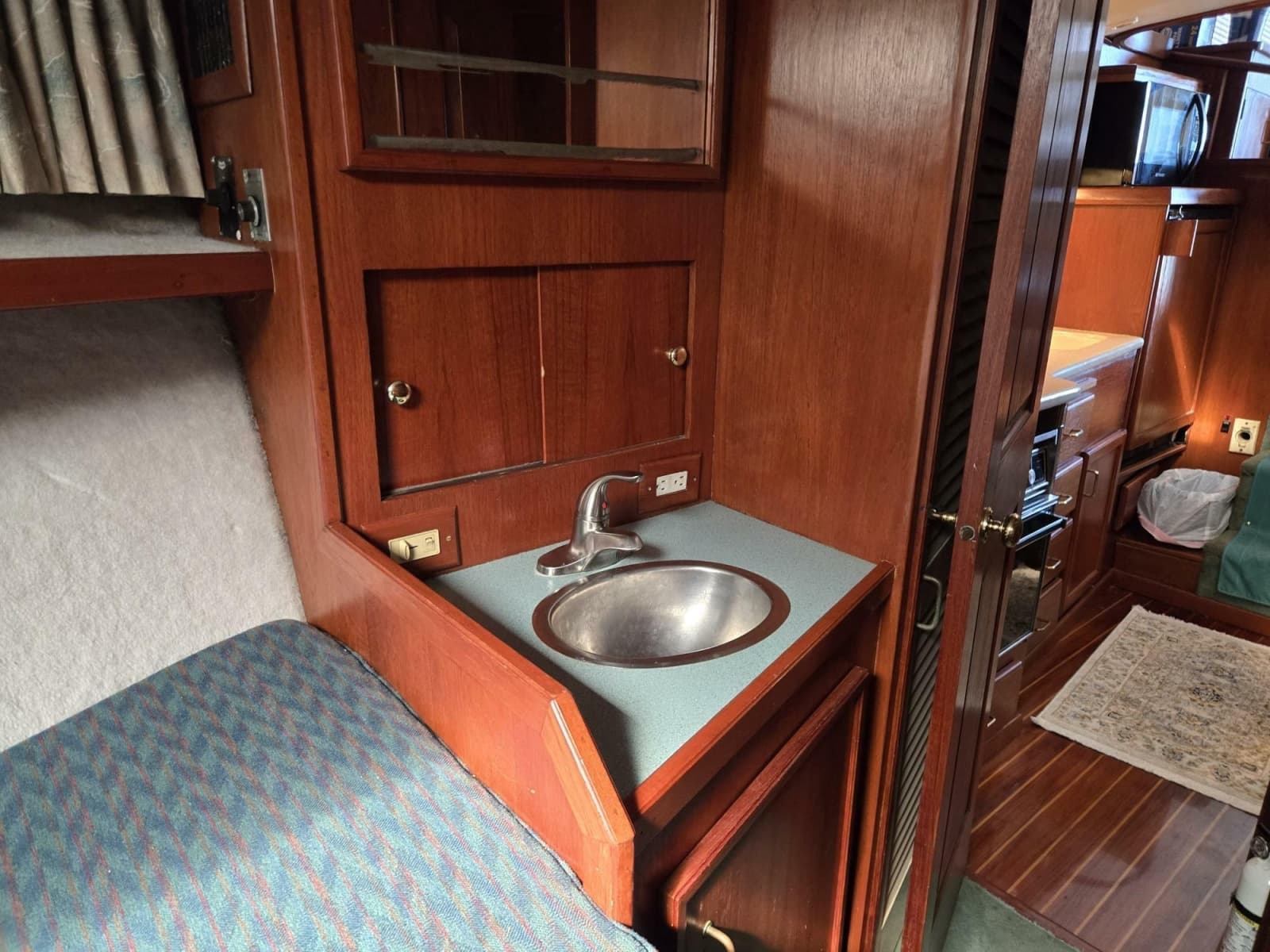 1982 Ocean Yachts SS - Photo 31
