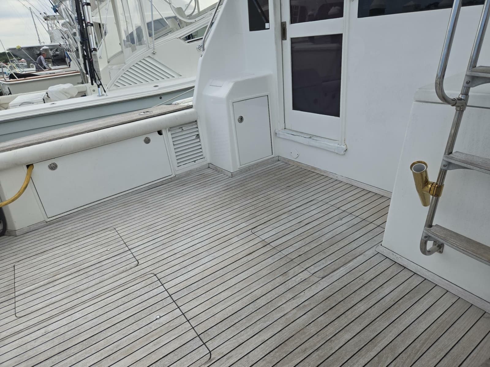 1982 Ocean Yachts SS - Photo 13