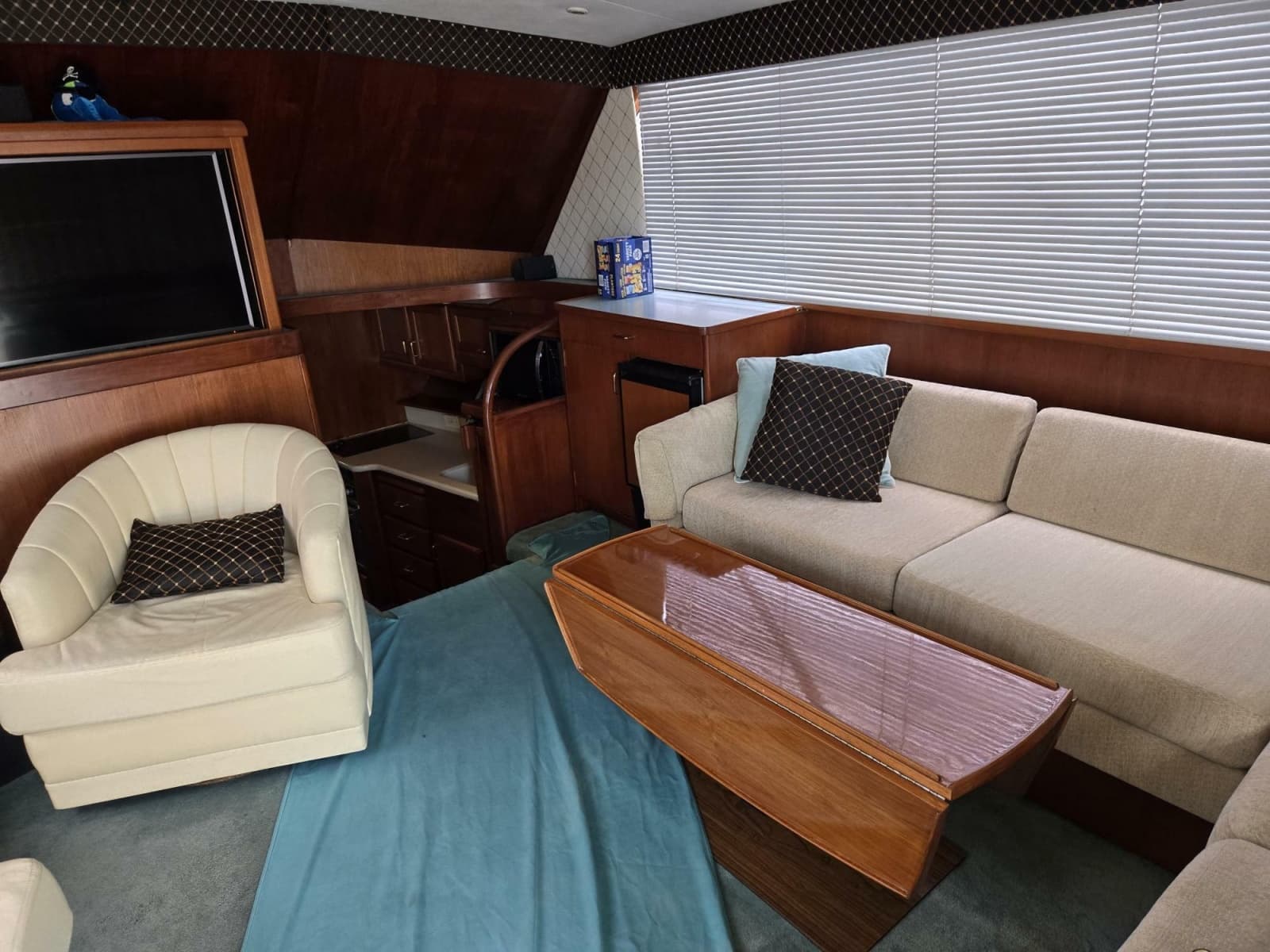 1982 Ocean Yachts SS - Photo 2