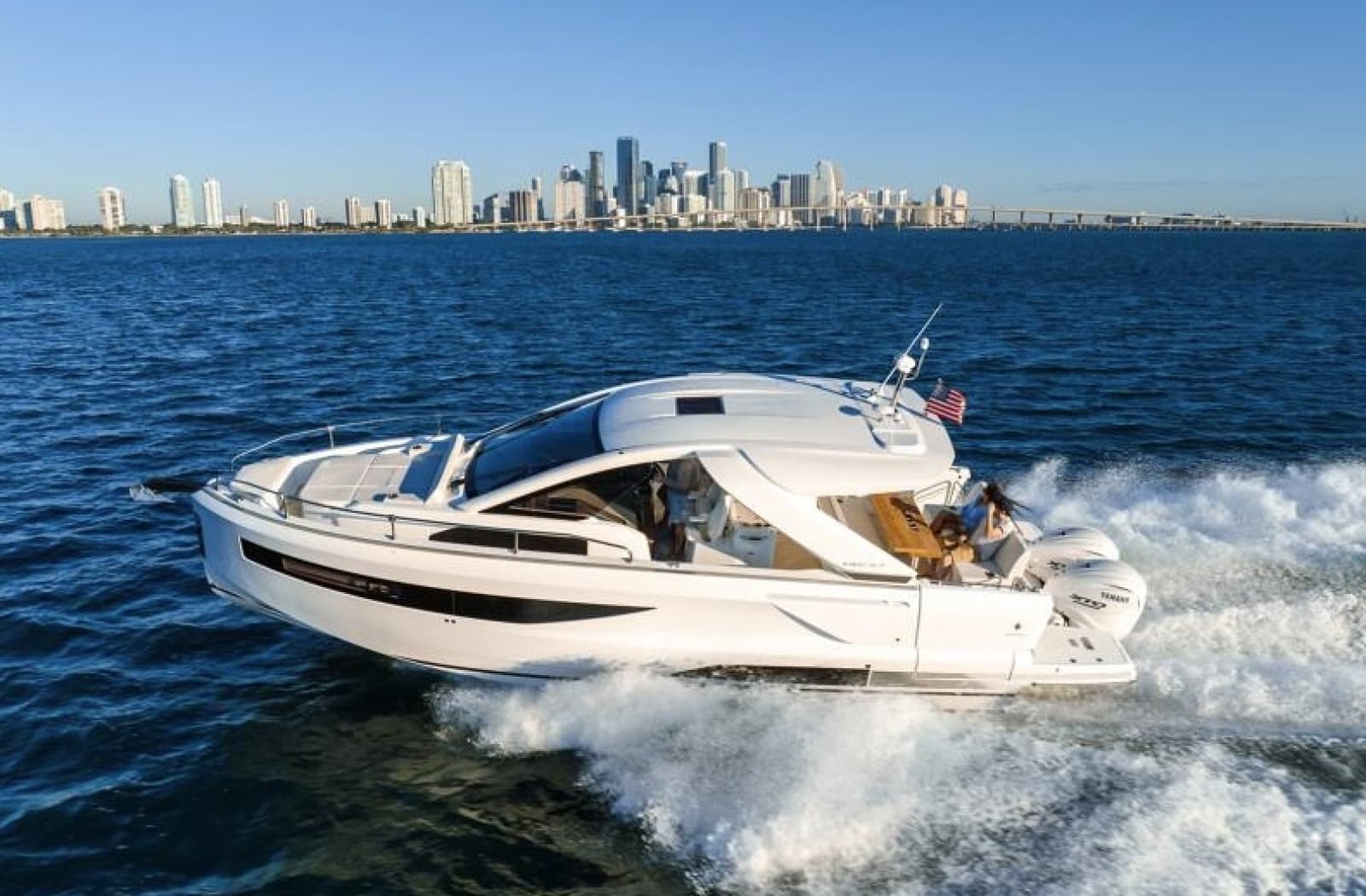2026 Jeanneau DB37 - Photo 2