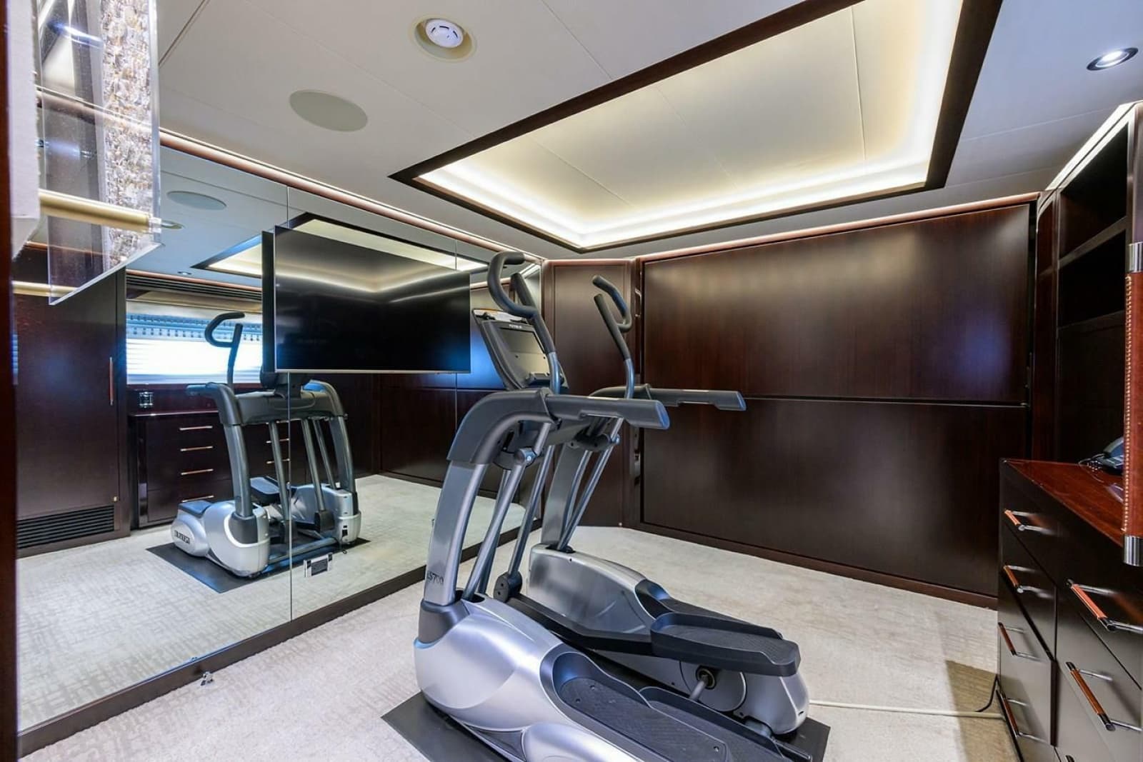 2019 Westport Raised Pilothouse - Photo 29