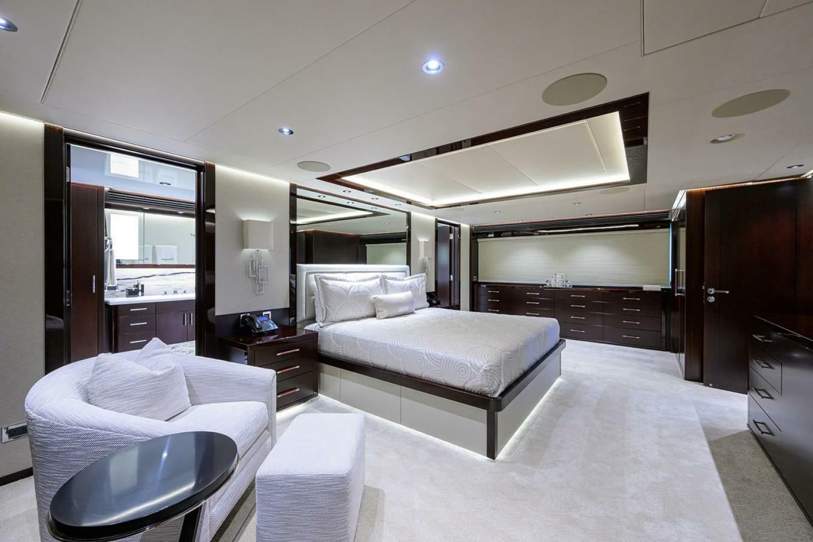 2019 Westport Raised Pilothouse - Photo 18
