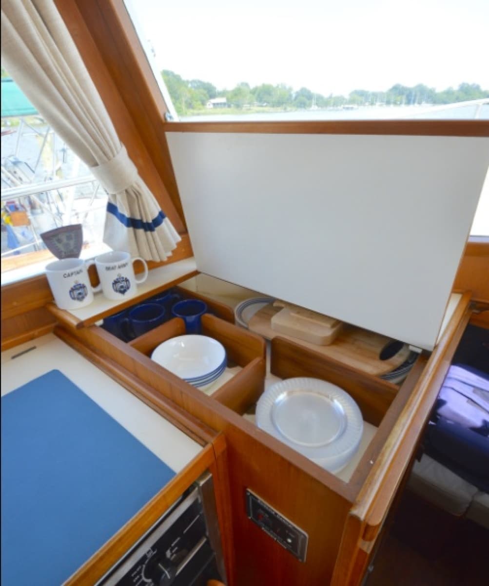 1196 Grand Banks 42 Classic - Photo 18