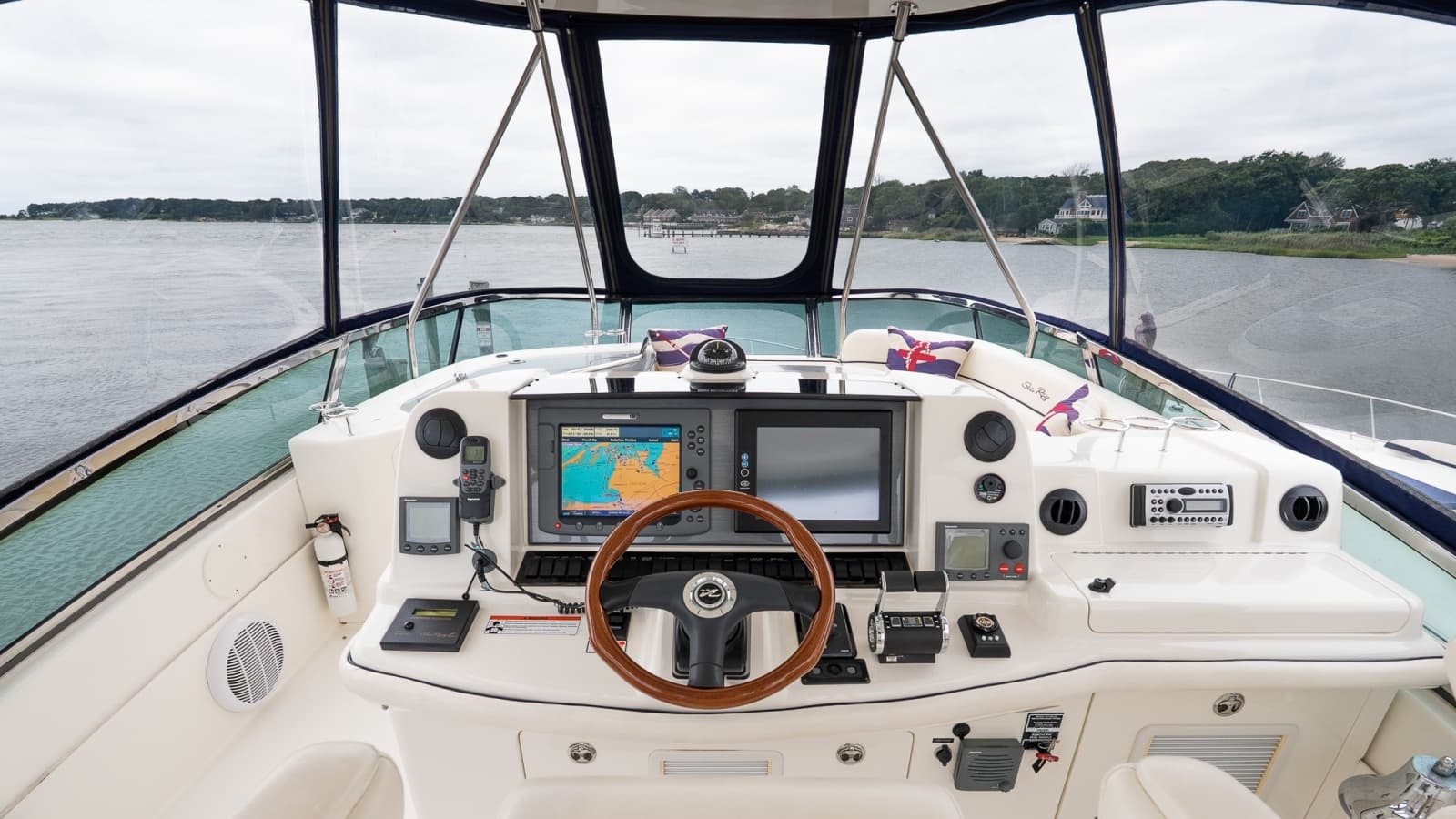 2006 Sea Ray 52 Sedan Bridge - Photo 26