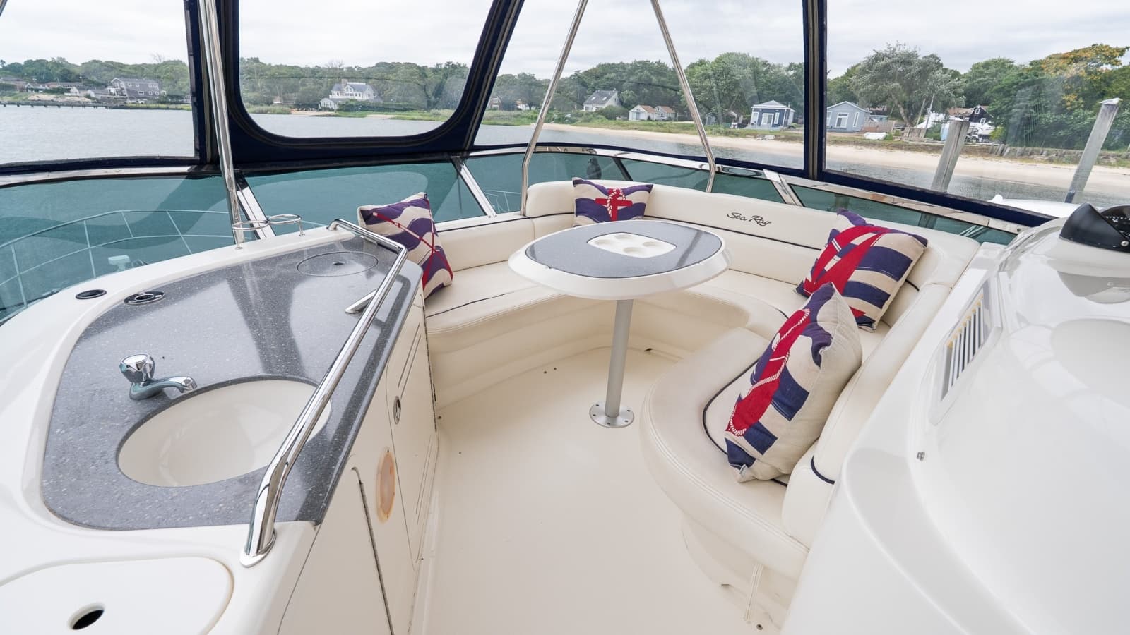 2006 Sea Ray 52 Sedan Bridge - Photo 18