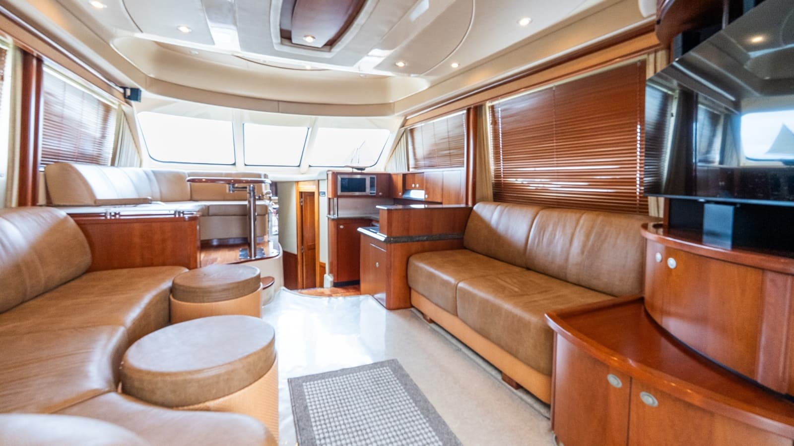 2006 Sea Ray 52 Sedan Bridge - Photo 32
