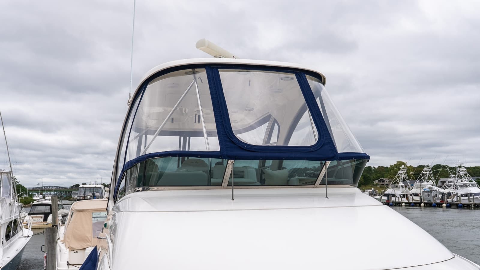 2006 Sea Ray 52 Sedan Bridge - Photo 14