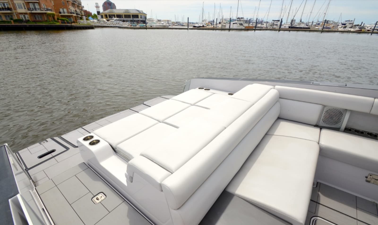 2023 Aviara AV 32 - Photo 9