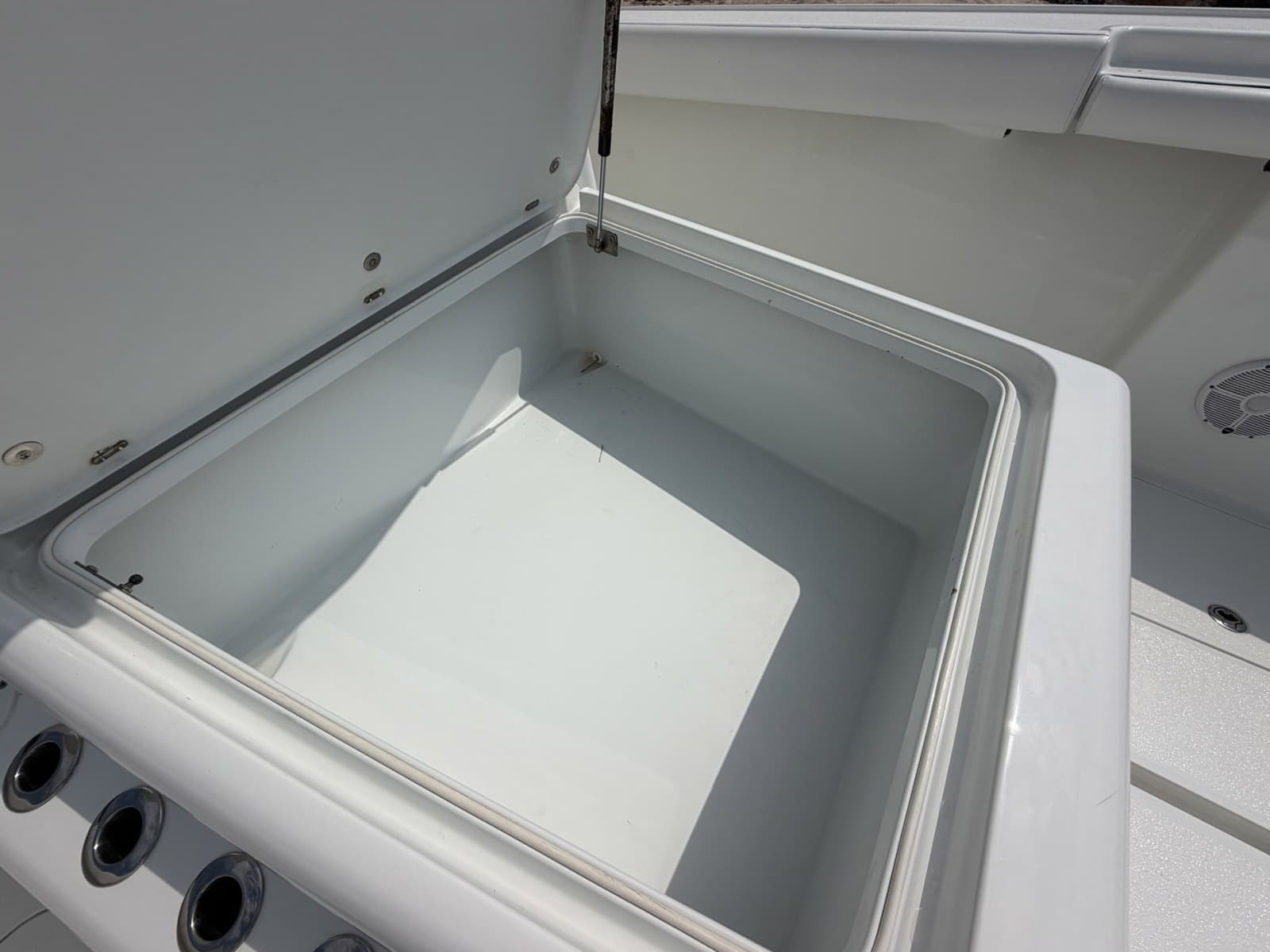 2012 Yellowfin 42 Offshore - Photo 79