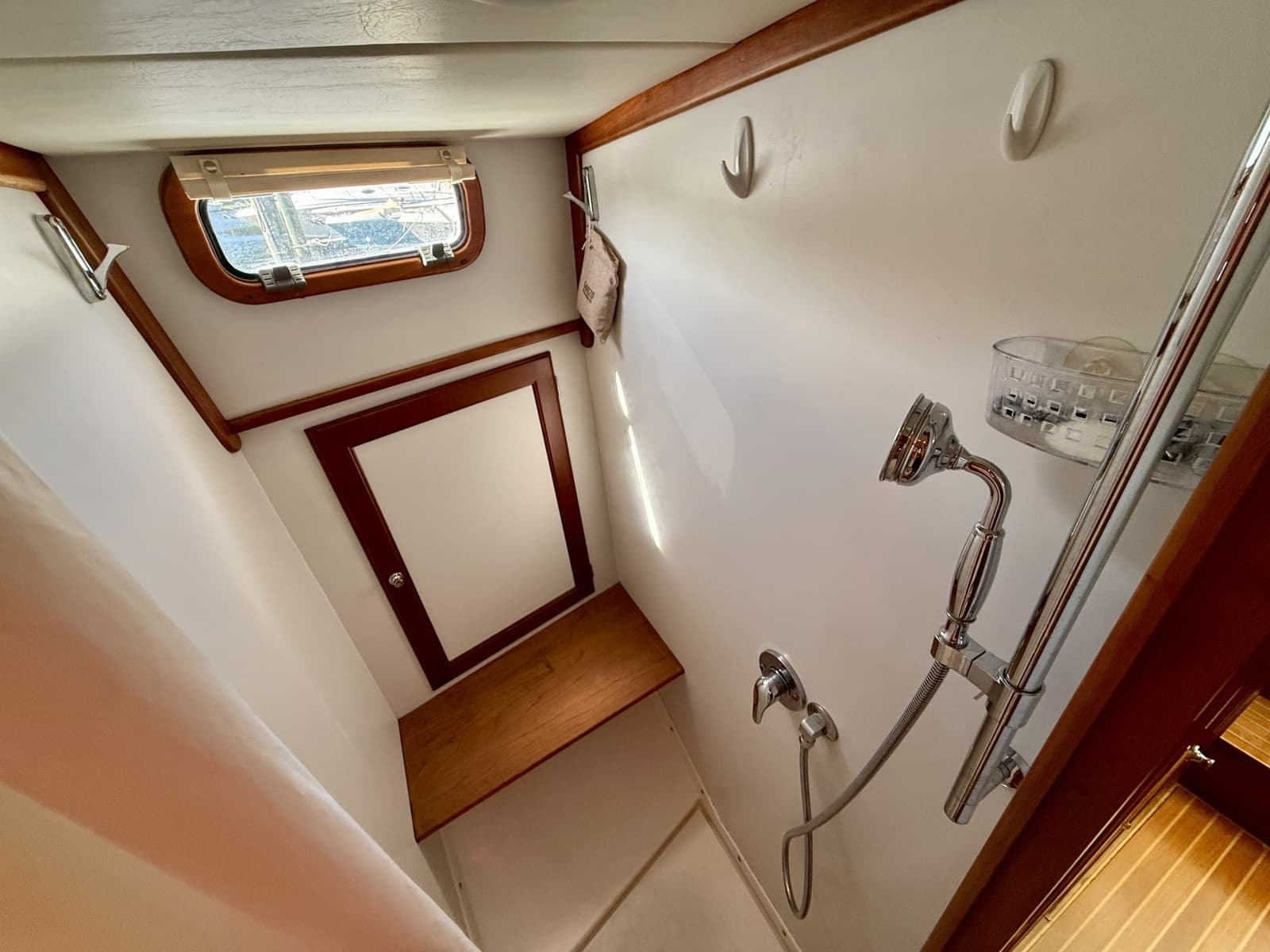 1999 Alden 40 Express - Photo 52
