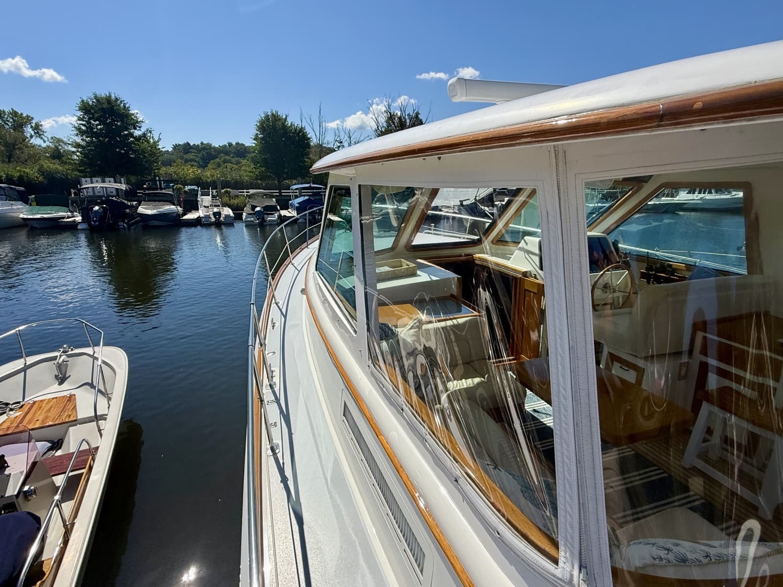 1999 Alden 40 Express - Photo 17