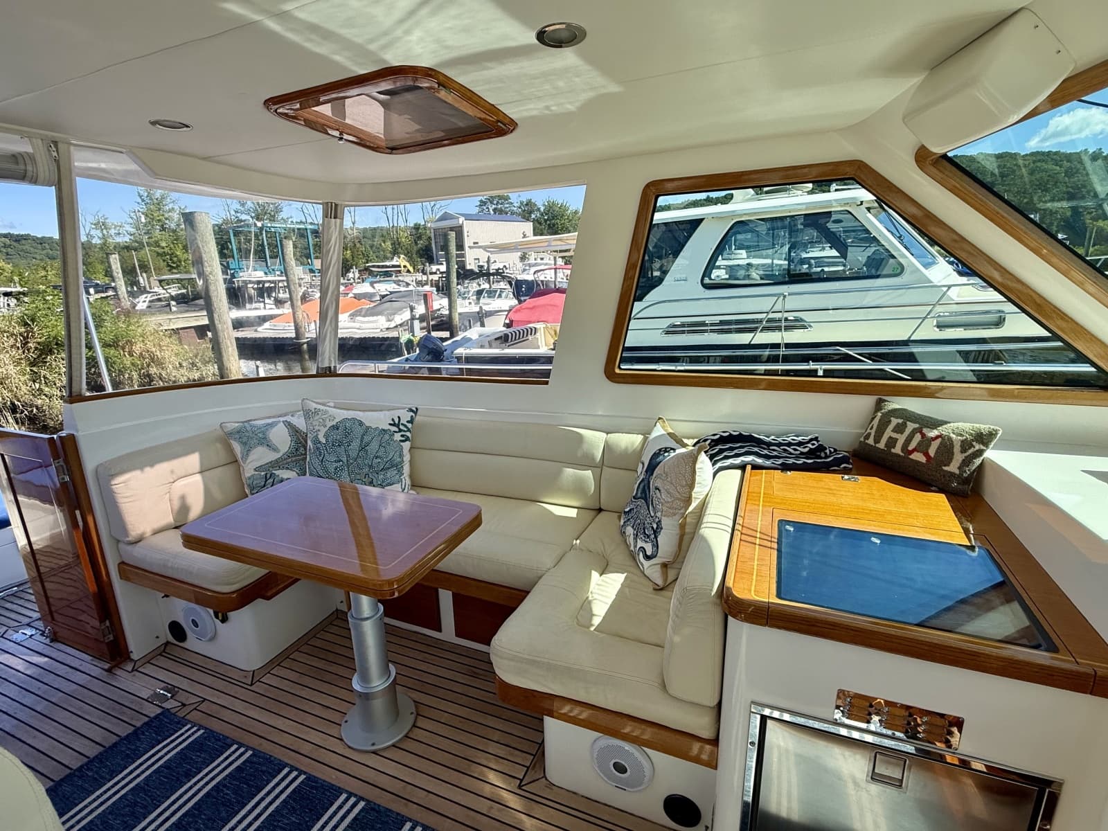 1999 Alden 40 Express - Photo 33