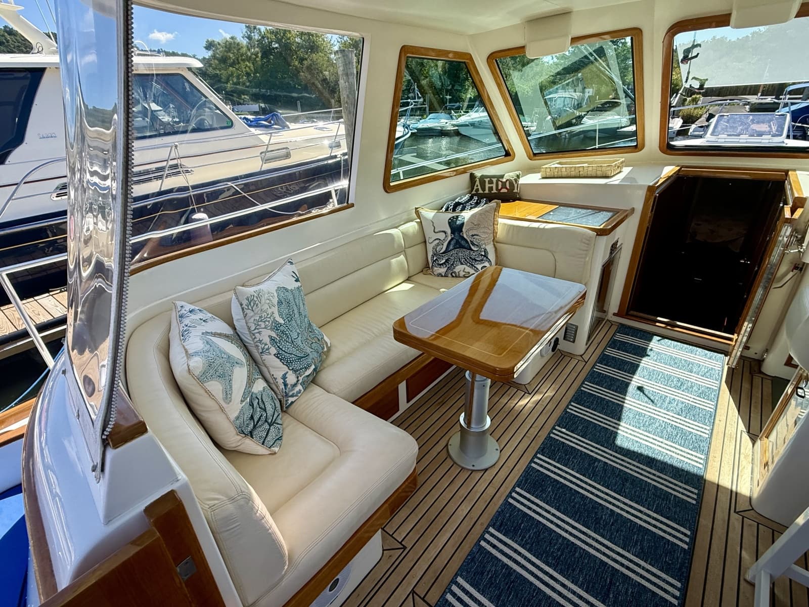 1999 Alden 40 Express - Photo 31