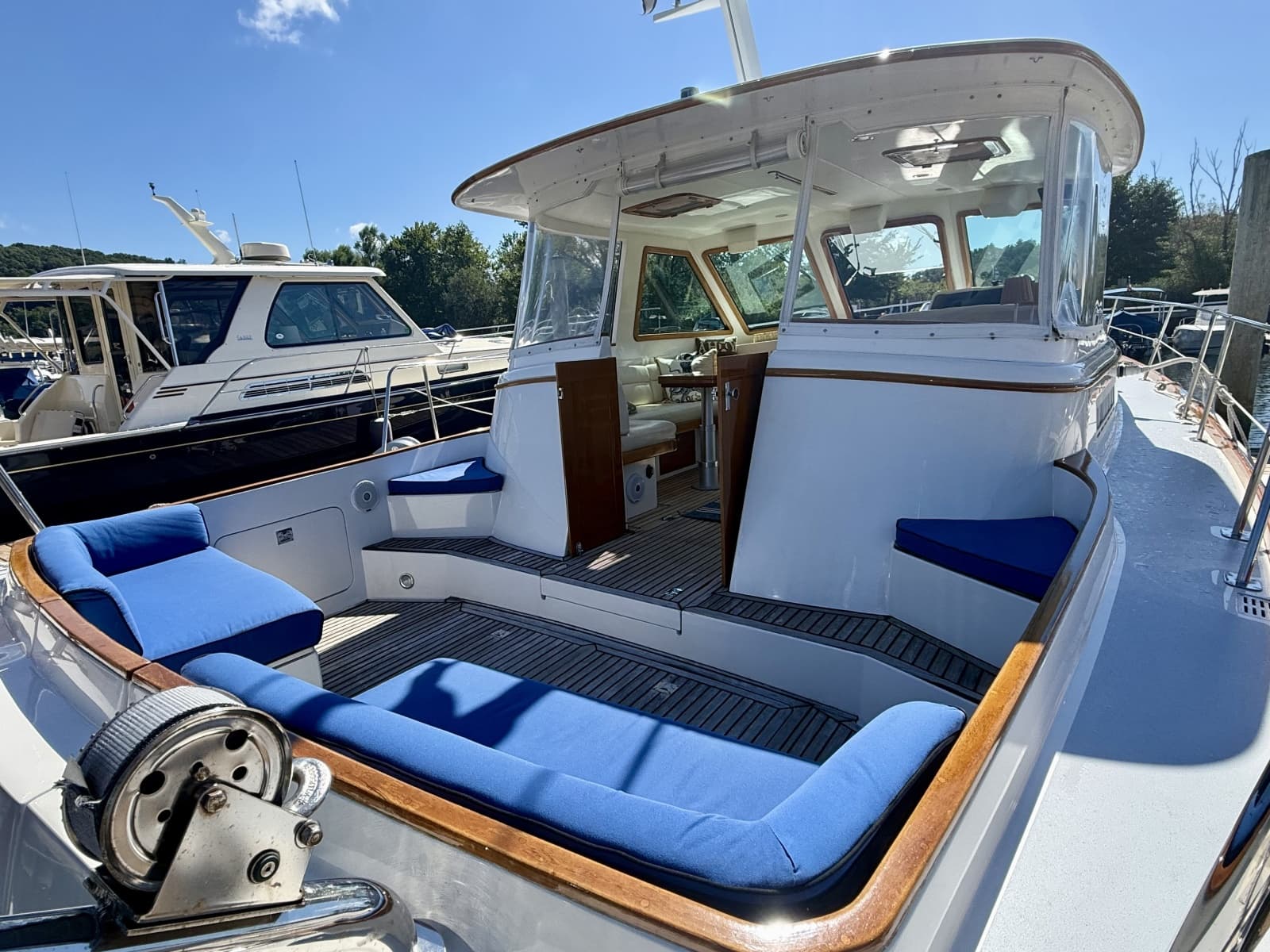 1999 Alden 40 Express - Photo 12