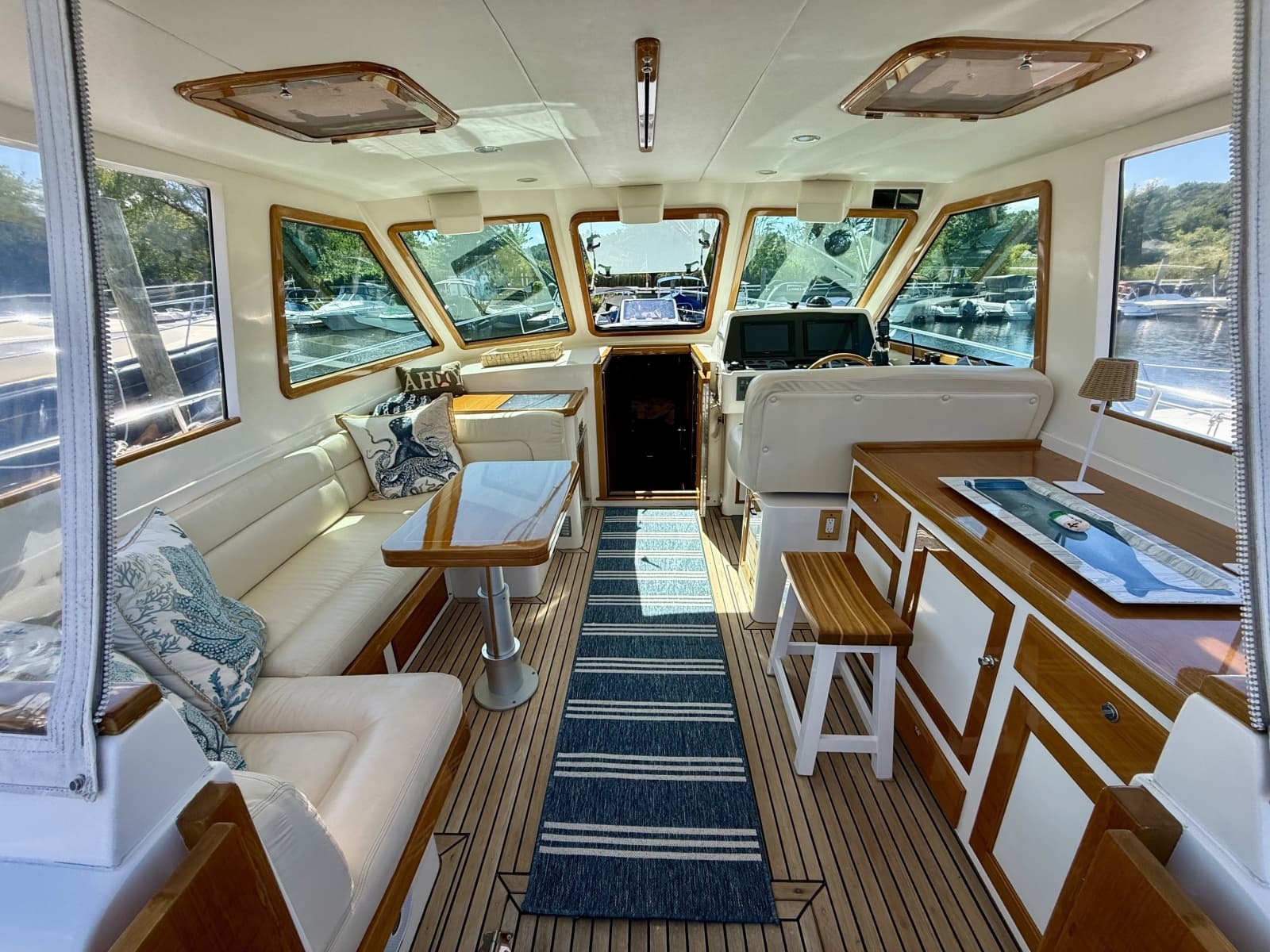 1999 Alden 40 Express - Photo 34