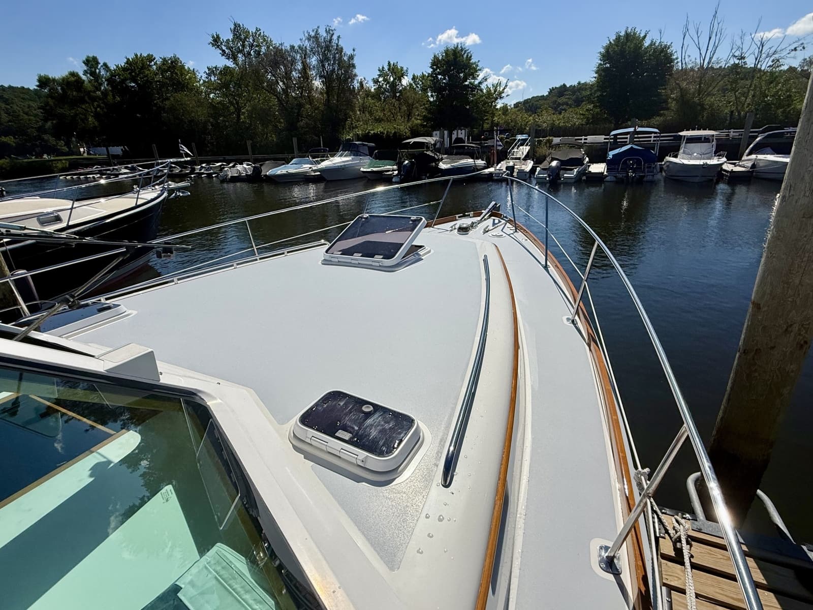 1999 Alden 40 Express - Photo 19