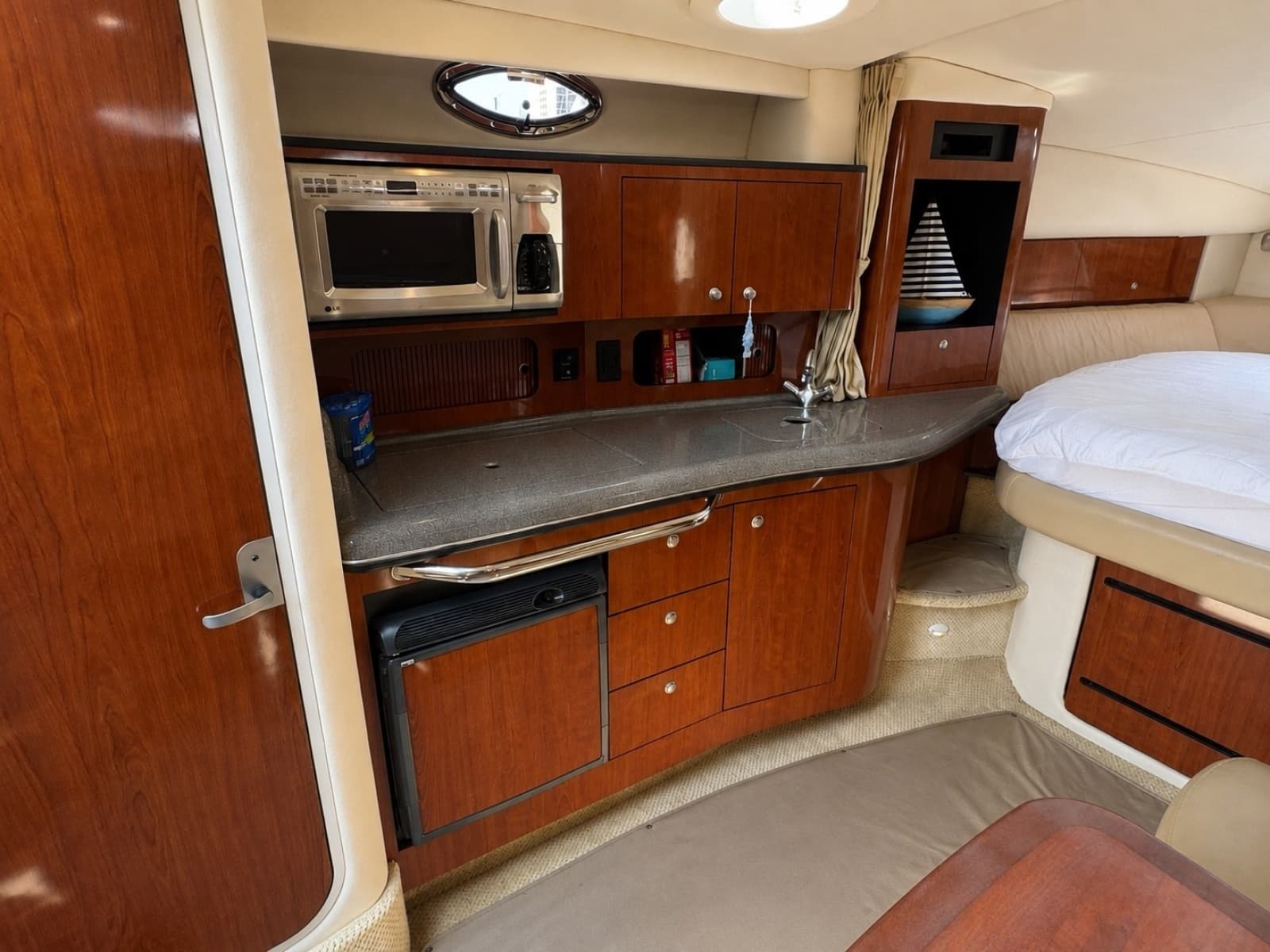 2007 Sea Ray Sundancer 320 - Photo 11