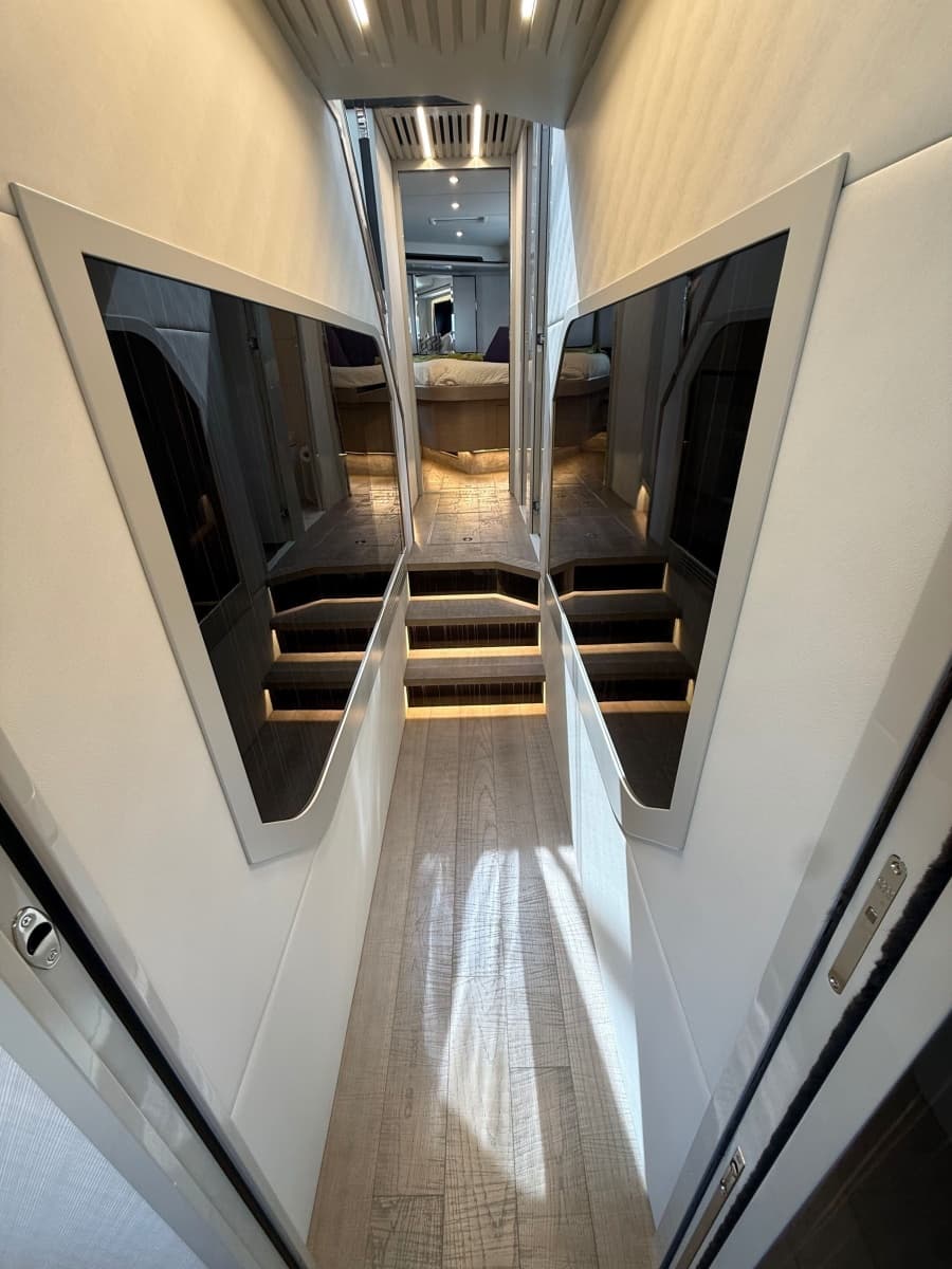 2022 Absolute  - Photo 47