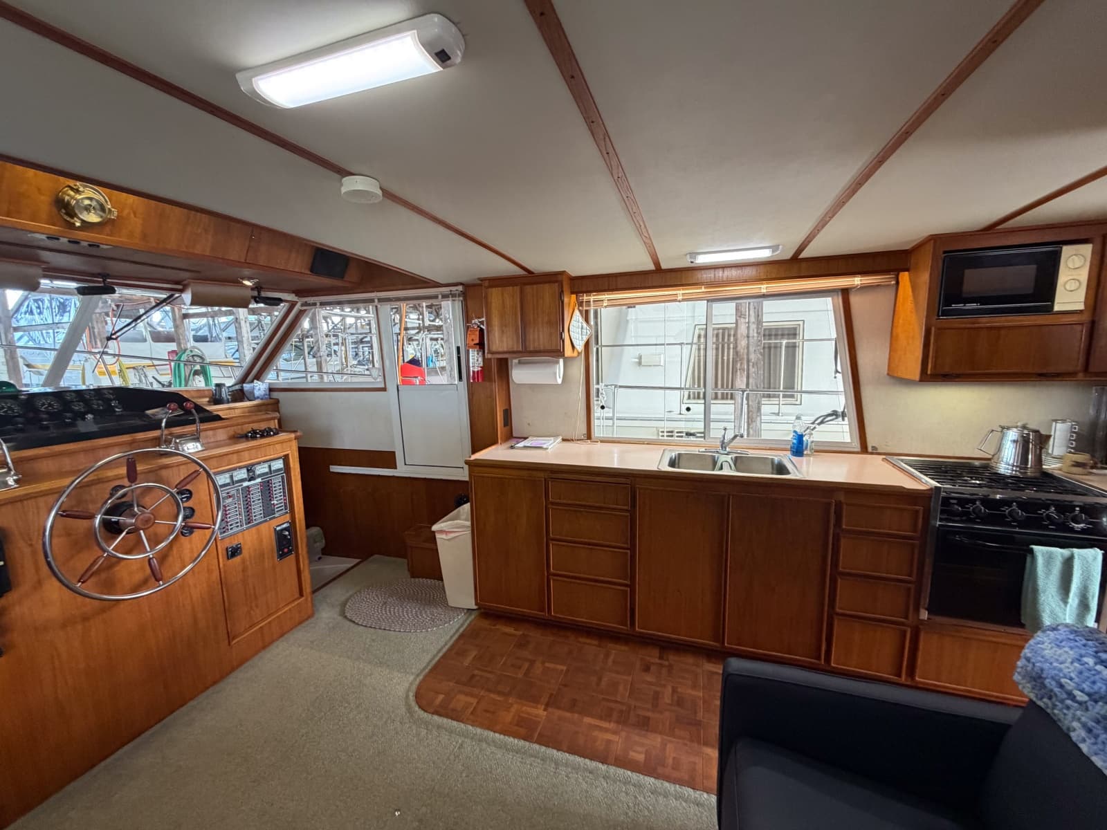 1990 Cruise-A-Home Corsair 4200 - Photo 54