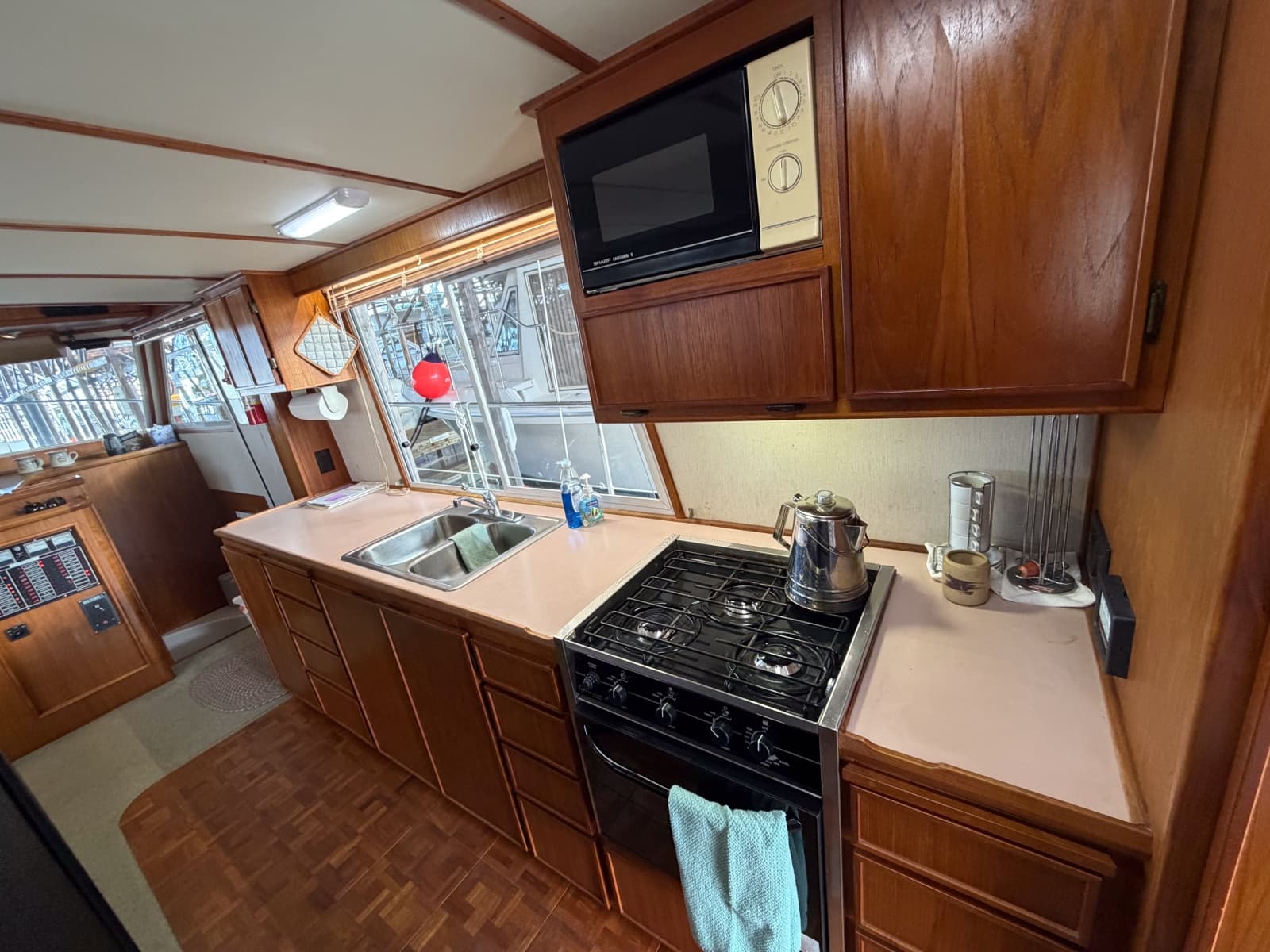 1990 Cruise-A-Home Corsair 4200 - Photo 44