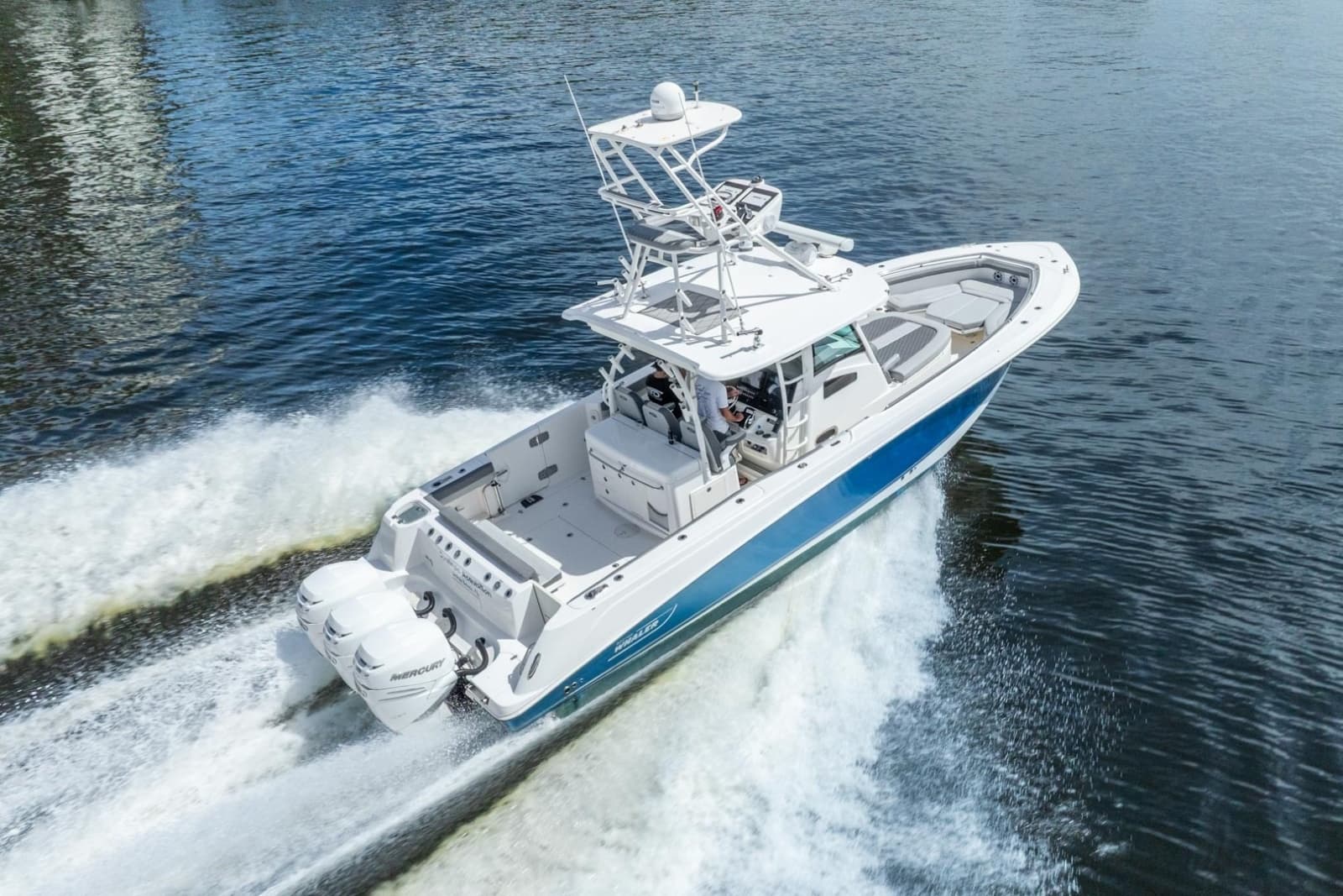2011 Boston Whaler  - Photo 20
