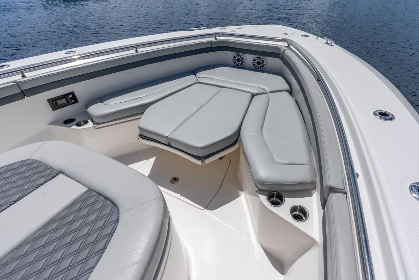 2011 Boston Whaler  - Photo 47