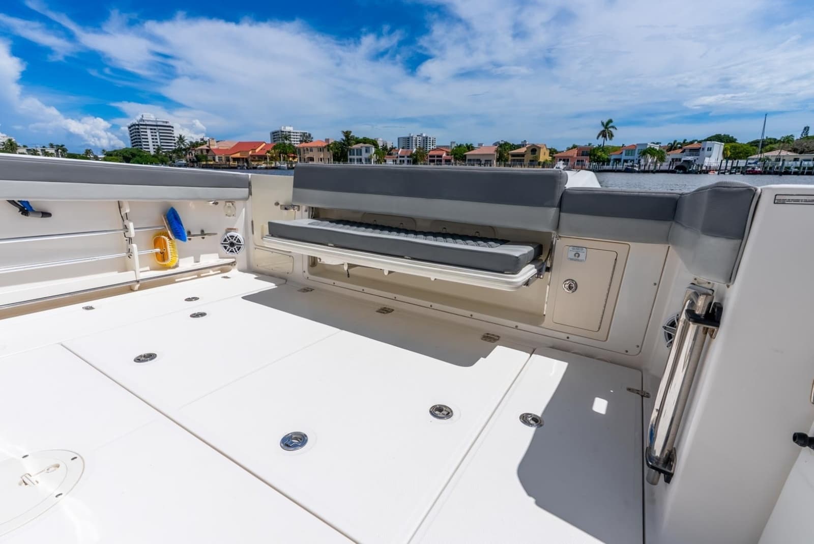 2011 Boston Whaler  - Photo 60