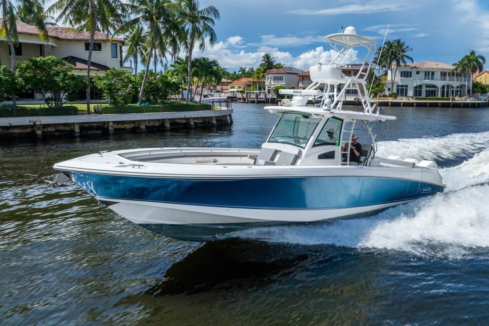 2011 Boston Whaler  - Photo 16