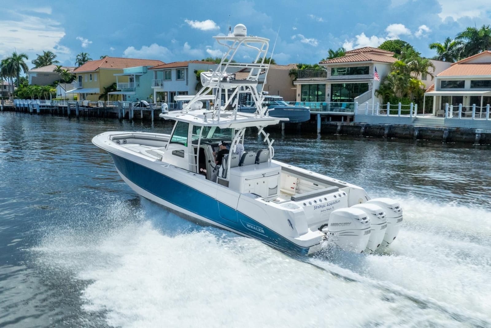 2011 Boston Whaler  - Photo 14