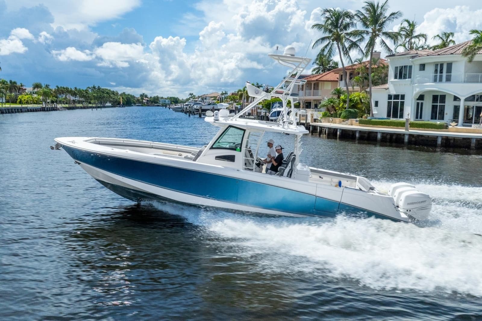 2011 Boston Whaler  - Photo 15