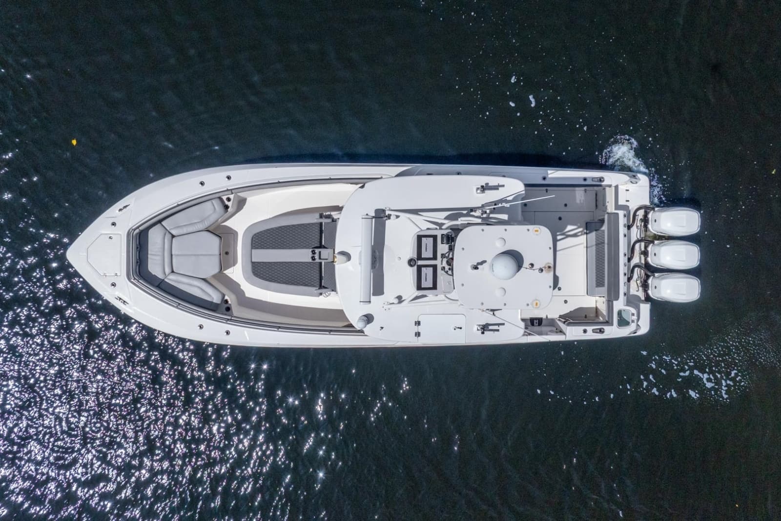 2011 Boston Whaler  - Photo 12