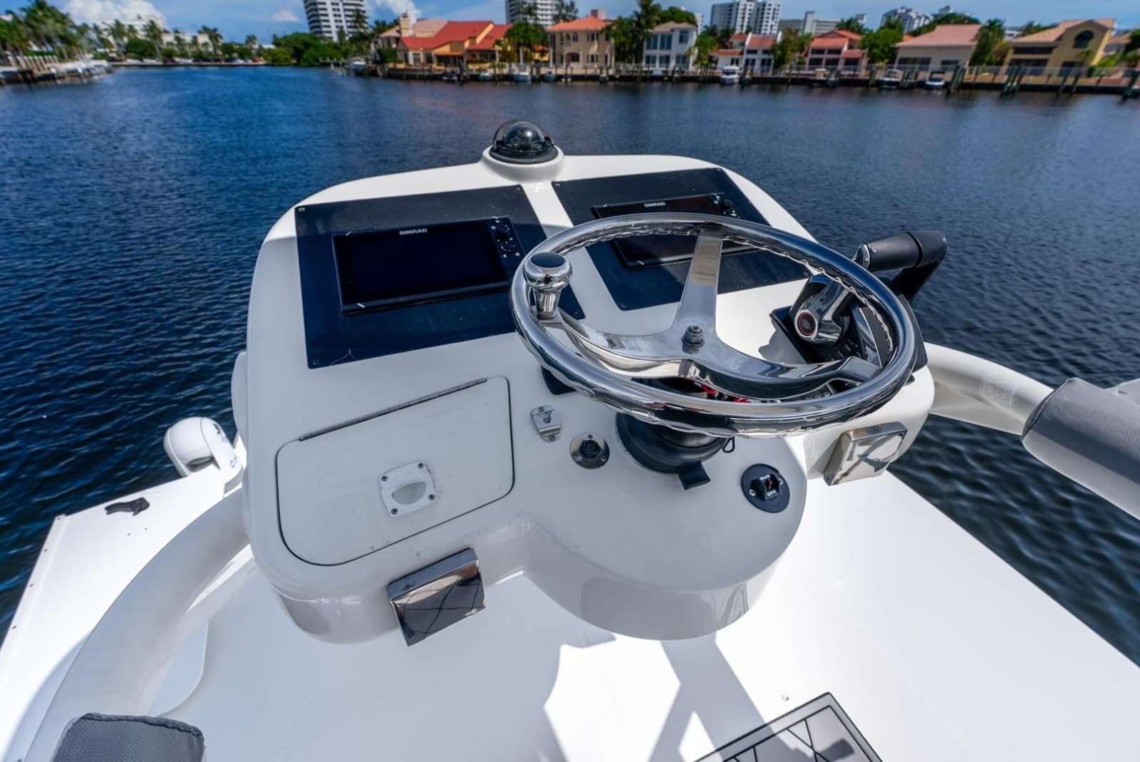 2011 Boston Whaler  - Photo 36